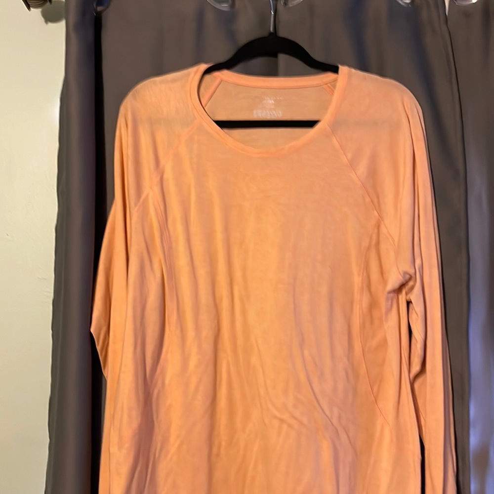 Tek Gear athletic shirt